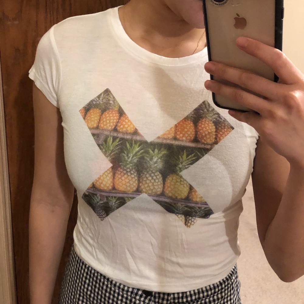 Brandy Melville Pineapple X Crop top